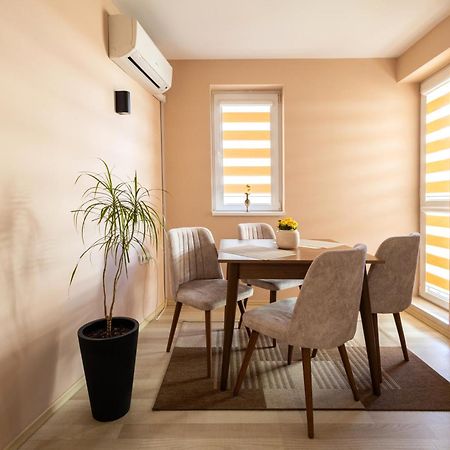 Central Point Apartments Ruse Zewnętrze zdjęcie