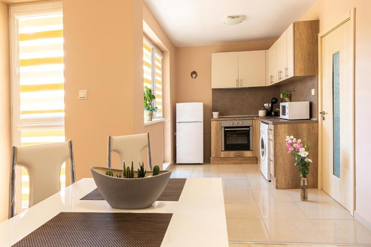 Central Point Apartments Ruse Zewnętrze zdjęcie