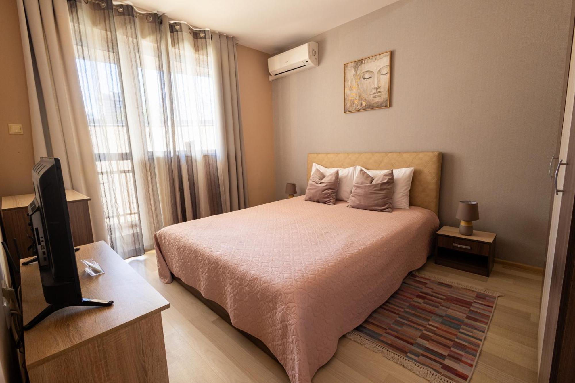 Central Point Apartments Ruse Zewnętrze zdjęcie