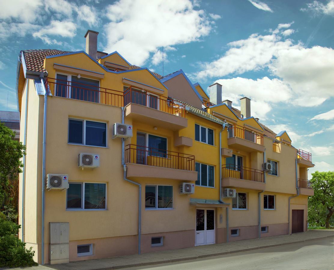 Central Point Apartments Ruse Zewnętrze zdjęcie